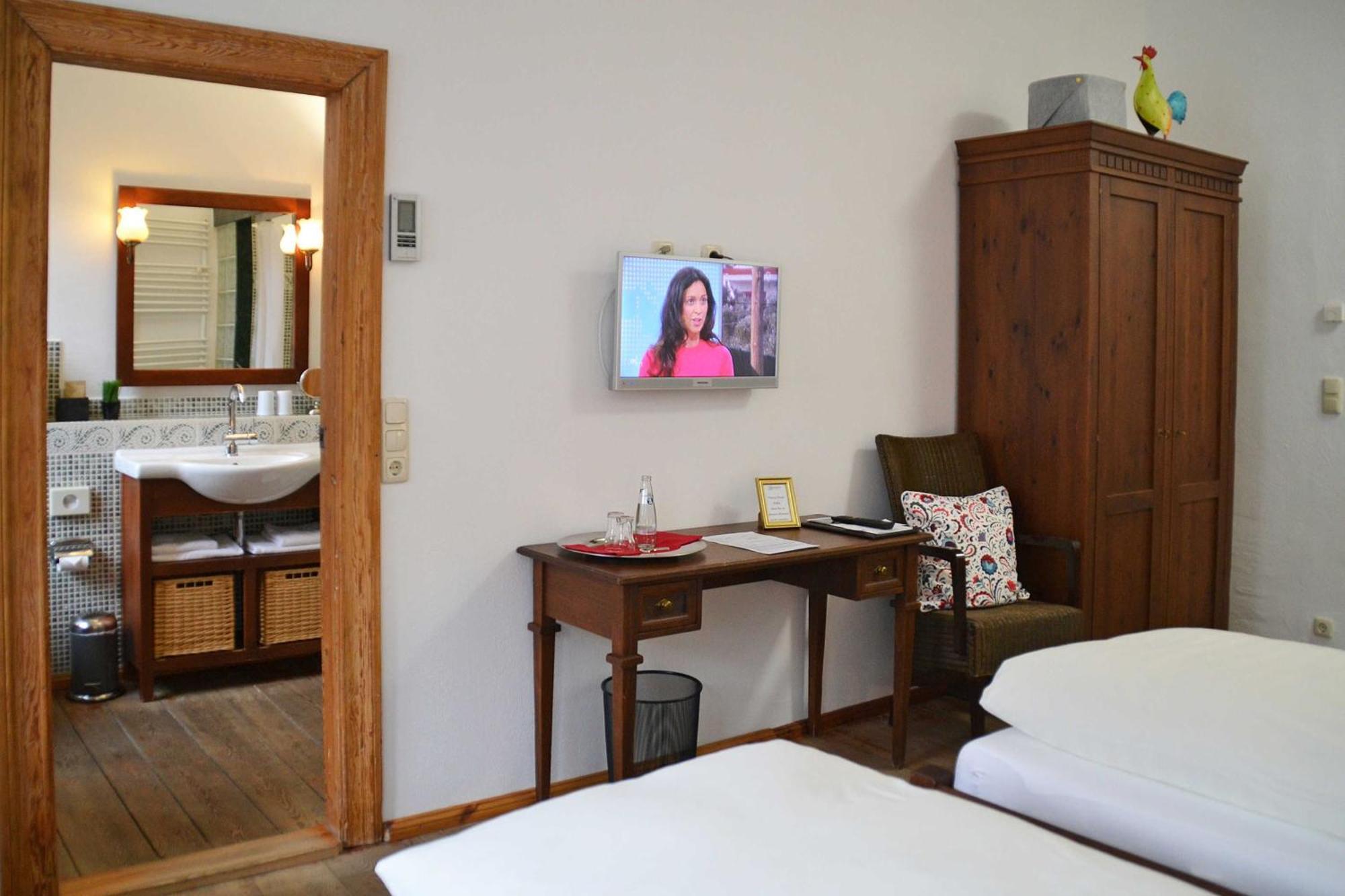 גובן Hermann Hotel Bar מראה חיצוני תמונה